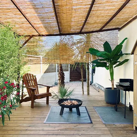 - 6 Pers. Terrasse דירה